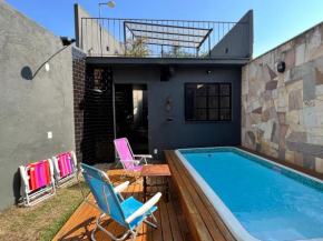 Casa charmosa com piscina - Santa Teresa RJ